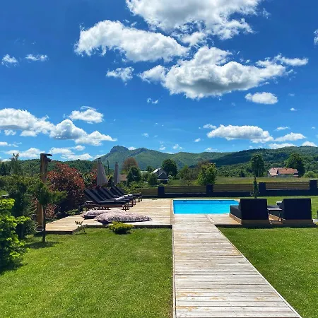 Vila Zoe Luxury House Gomirje